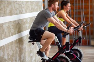 Какие мышцы работают при тренировке на велотренажере?